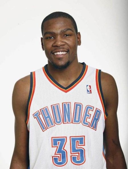 肖赧：现在炒掉米利西奇可能性小，热身赛输球不触发下课（肖赧：短期内难解雇米利西奇，热身赛失利不致下课）