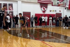 球队开场三分钟就进球，太狠（球队开场3分钟闪电破门，太猛了）