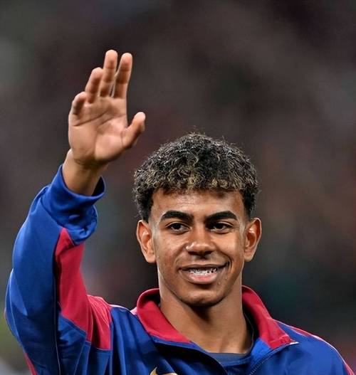 布冯：米兰现在所有运作都围绕出成绩展开，这必须归功于阿囧（布冯：米兰已全面围绕成绩运作，这一切应归功于阿囧）