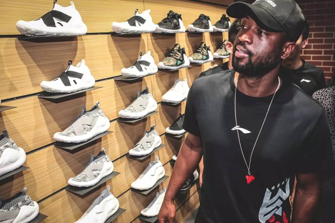 外媒：庆祝安哥拉独立50周年，阿根廷队作为特别嘉宾造访该国（外媒：阿根廷队作为特别嘉宾受邀访问安哥拉，出席独立50周年庆典）