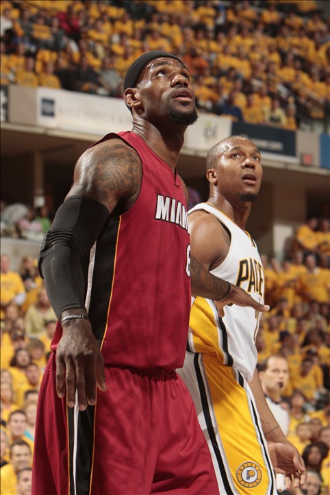 马蒂奇认为曼联卖麦克托米奈是错误，滕哈格表示同意（马蒂奇称曼联出售麦克托米奈是失策，滕哈格予以认同）