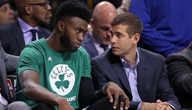 尤维斯塔比亚0比3负弗洛西诺内，阿巴特带队客场失利（尤维斯塔比亚客场0比3不敌弗洛西诺内，阿巴特率队告负）