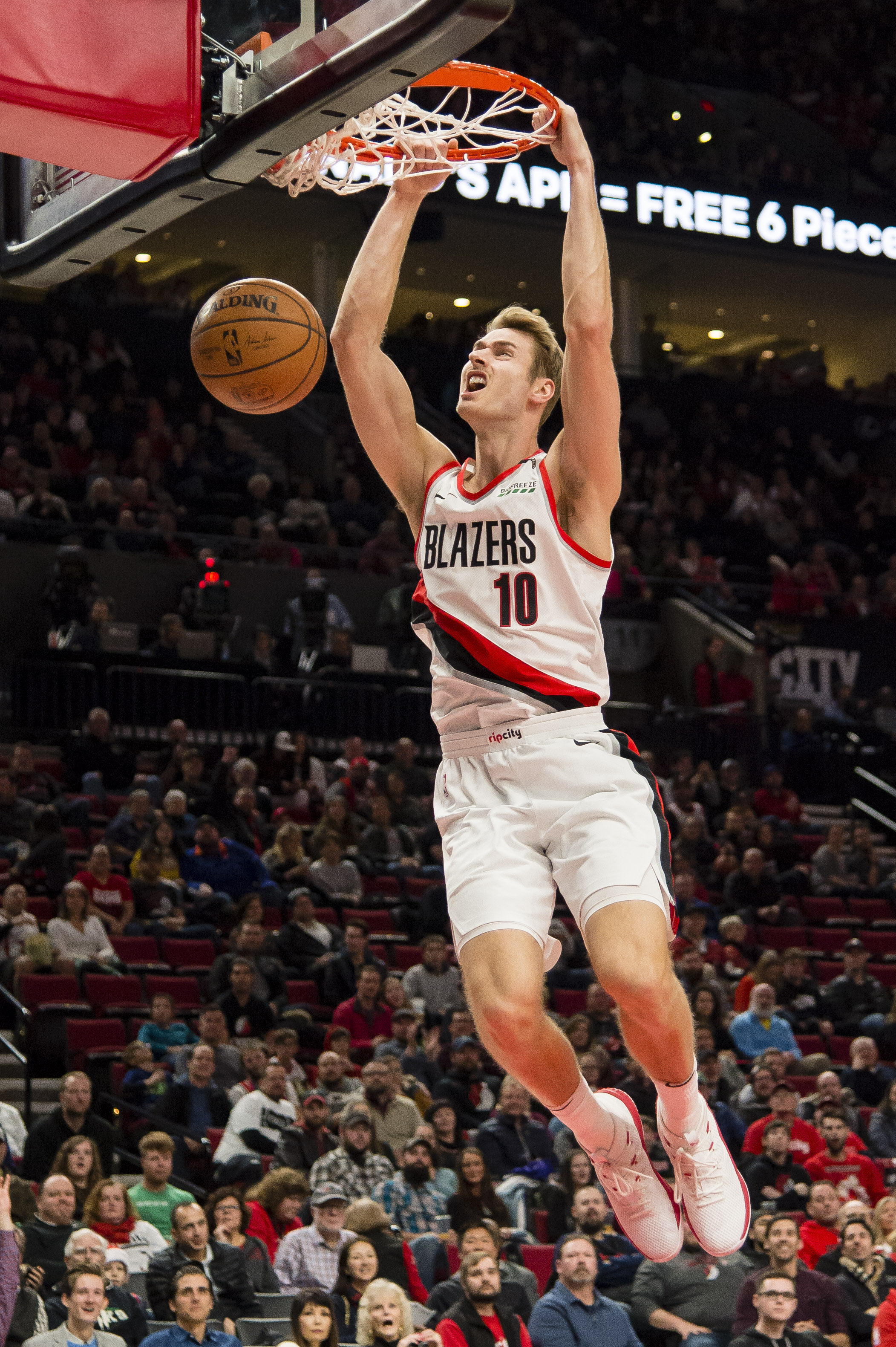 小克鲁伊夫：巴萨必须要保持冷静，我并不担心他们的表现（小克鲁伊夫：巴萨需稳住心态，我对球队发挥并不担忧）