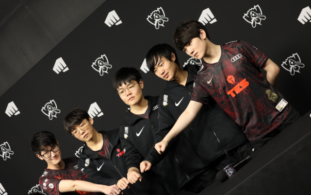 竞技体育的 竞技体育的